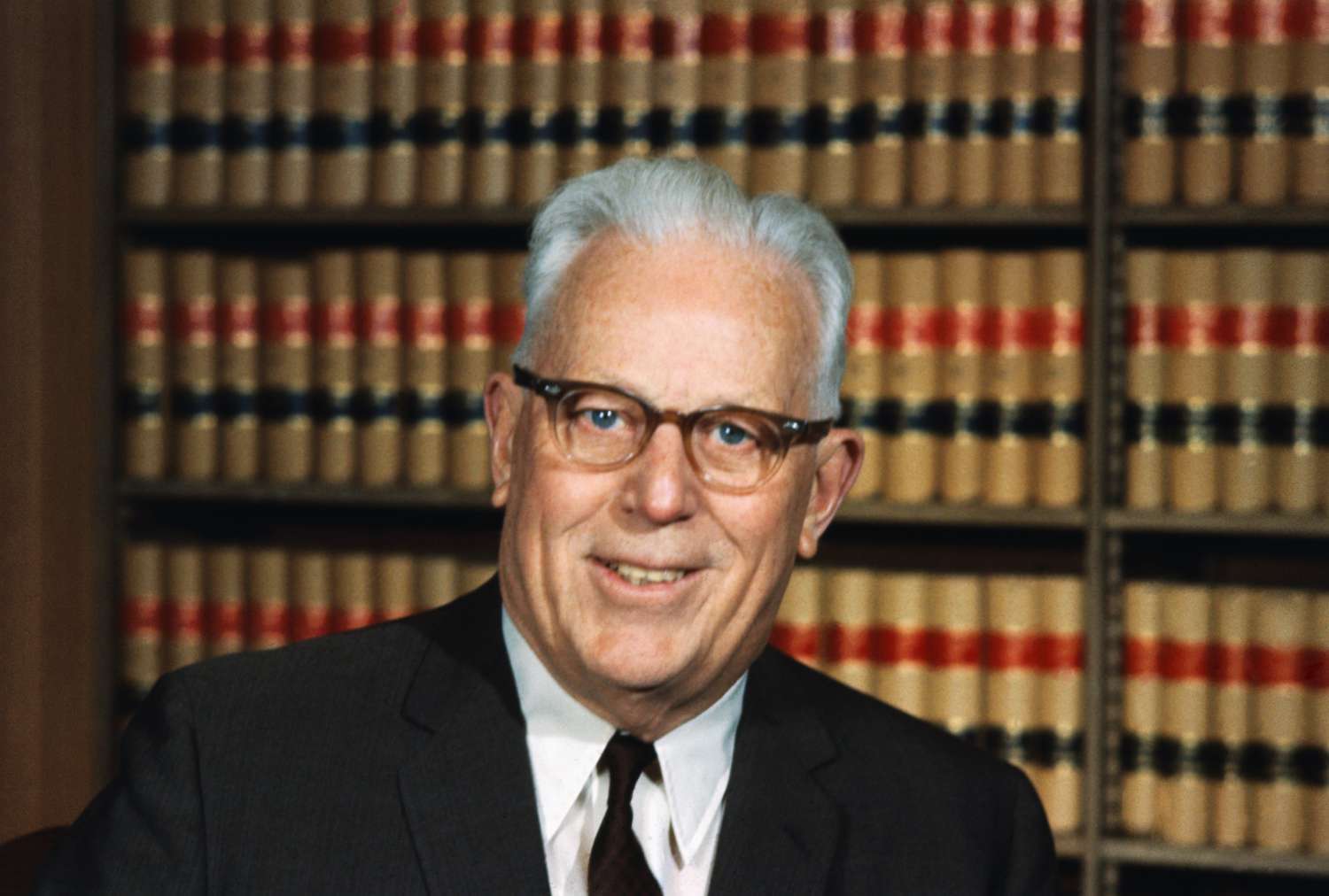 imagen Earl Warren: A Legacy of Justice and Equality